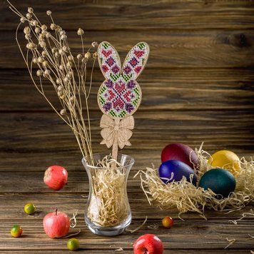 Wooden Bead Embroidery Topper &ndash; &ldquo;Bunny&rdquo; FLK-090