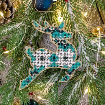 Wooden Bead Embroidery Kit &ndash; &ldquo;Christmas Ornament &ndash; Reindeer&rdquo; FLK-140