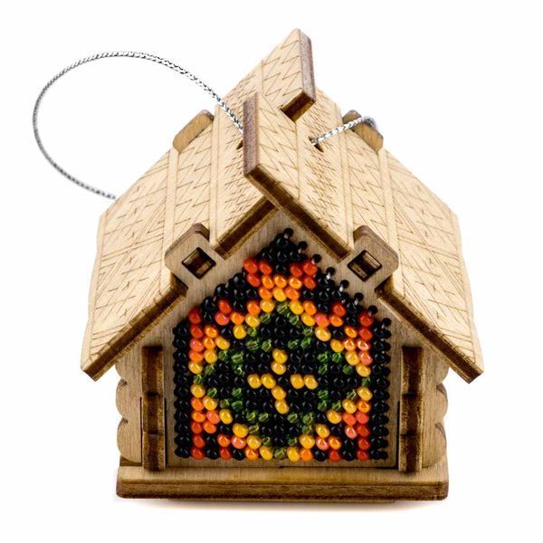 Wooden Bead Embroidery Kit &ndash; &ldquo;Cozy House&rdquo; FLK-557