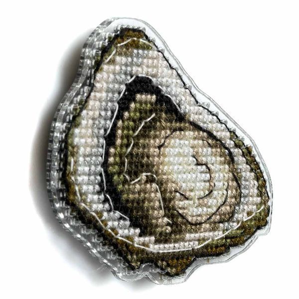 Plastic Cross-Stitch Kit &ndash; "Oyster" (Double-Sided) FLX-096