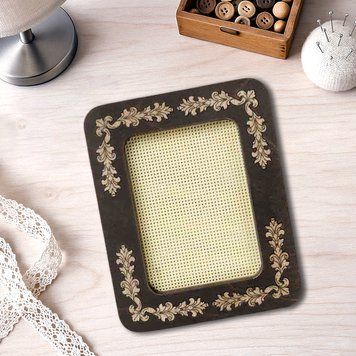 Magnetic Embroidery Frame (6.5 &times; 9 cm inner size) FLMP-027