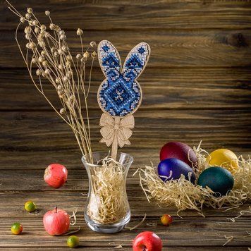 Wooden Bead Embroidery Topper &ndash; &ldquo;Bunny&rdquo; FLK-091