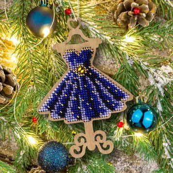 Wooden Bead Embroidery Kit &ndash; &ldquo;Christmas Ornament &ndash; Sapphire Dress&rdquo; FLK-517