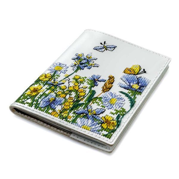 Faux Leather Cross-Stitch Kit &ndash; &ldquo;Passport Cover&rdquo; FLHL-095 White