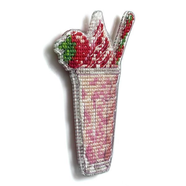 Plastic Cross-Stitch Kit &ndash; "Strawberry Cocktail" (Double-Sided) FLX-097