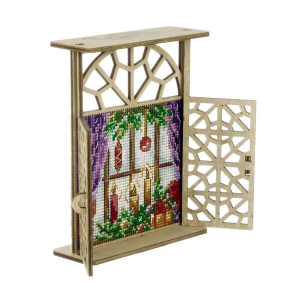 Wooden Cross-Stitch Kit &ndash; &ldquo;Festive Windowsill&rdquo; FLW-081