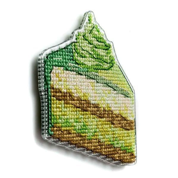 Plastic Cross-Stitch Kit &ndash; "Pistachio Cake" (Double-Sided) FLX-119