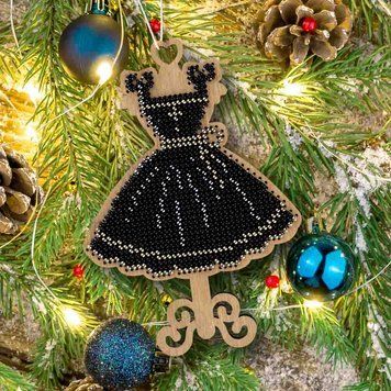 Wooden Bead Embroidery Kit &ndash; &ldquo;Christmas Ornament &ndash; Black Classic&rdquo; FLK-518