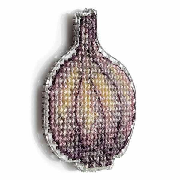 Plastic Cross-Stitch Kit &ndash; "Garlic" (Double-Sided) FLX-057