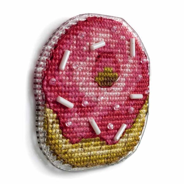 Plastic Cross-Stitch Kit &ndash; "Pink Donut" (Double-Sided) FLX-074