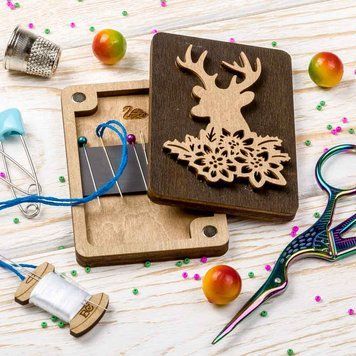 Magnetic Needle Case Rectangular &ndash; &ldquo;Deer & Flowers&rdquo; FLZB(N)-032