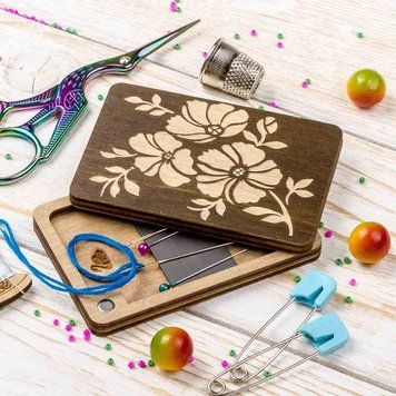 Magnetic Needle Case Rectangular &ndash; &ldquo;Flowers&rdquo; FLZB(N)-033