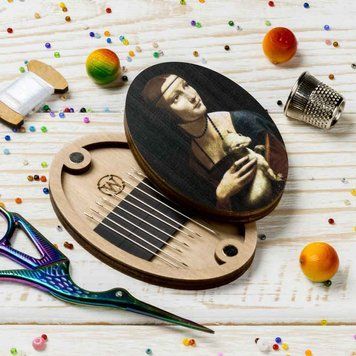 Magnetic Needle Case Oval &ndash; &ldquo;Lady with an Ermine&rdquo; FLZB(N)-150