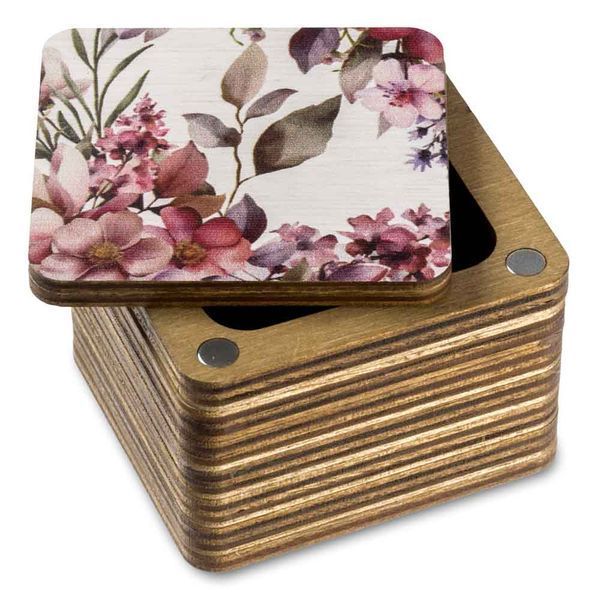 Thread Catcher Square &ndash; &ldquo;Flowers&rdquo; FLZB(N)-105