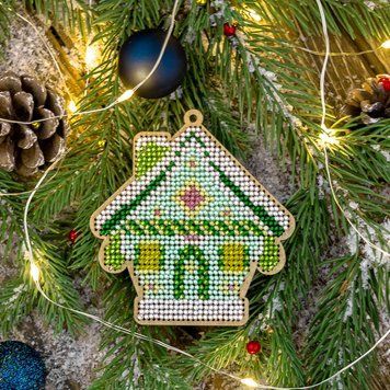 Wooden Bead Embroidery Kit &ndash; &ldquo;Christmas Ornament &ndash; House&rdquo; FLK-146