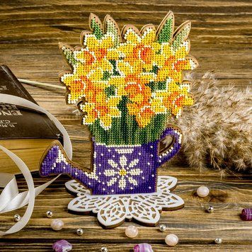 Wooden Bead Embroidery Kit &ndash; &ldquo;Daffodils&rdquo; FLK-196