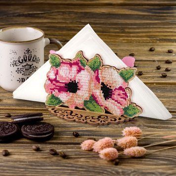 Wooden Bead Embroidery Kit &ndash; &ldquo;Napkin Holder &ndash; Pink Poppies&rdquo; FLK-247