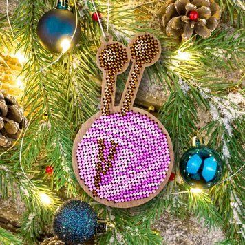 Wooden Bead Embroidery Kit &ndash; &ldquo;Christmas Ornament &ndash; Ball of Inspiration&rdquo; FLK-523