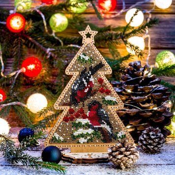 Wooden Bead Embroidery Kit &ndash; &ldquo;Christmas Tree With Bullfinches&rdquo; (Double-Sided) FLK-300