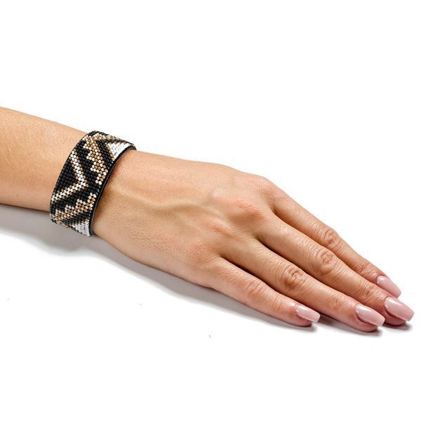Faux Leather Bead Embroidery Kit &ndash; &ldquo;Bracelet&rdquo; (3 &times; 22 cm) FLBB-032 Black