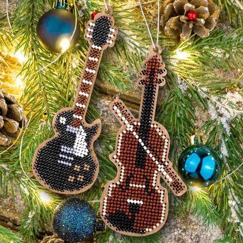 Wooden Bead Embroidery Kit &ndash; &ldquo;Christmas Ornament &ndash; Guitar and Violin&rdquo; FLK-526
