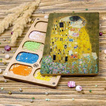 Bead Organizer With Wooden Lid &ndash; &ldquo;The Kiss, Rectangular&rdquo; FLZB-206