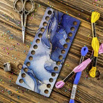 Floss Organizer &ndash; &ldquo;Blue Marble, Narrow Rectangular&rdquo; FLZ(P)-068