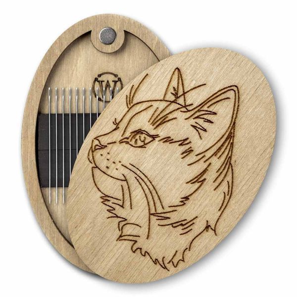 Magnetic Needle Case Oval &ndash; &ldquo;Cat&rdquo; FLZB(N)-174