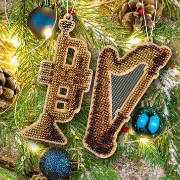 Wooden Bead Embroidery Kit &ndash; &ldquo;Christmas Ornament &ndash; Harp and Trumpet&rdquo; FLK-527