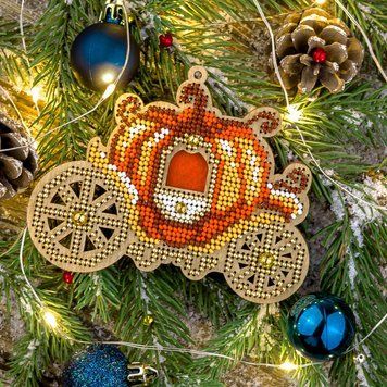 Wooden Bead Embroidery Kit &ndash; &ldquo;Christmas Ornament &ndash; Magical Carriage&rdquo; FLK-384