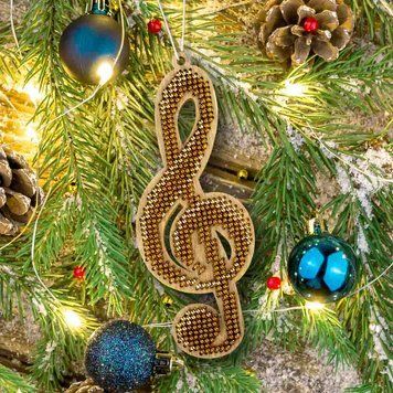 Wooden Bead Embroidery Kit &ndash; &ldquo;Christmas Ornament &ndash; Treble Clef&rdquo; FLK-528