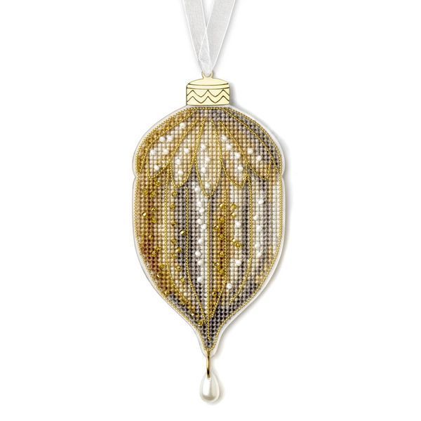 Plastic Cross-Stitch Kit &ndash; &ldquo;Christmas Ornament &ndash; Golden Acorn&rdquo; FLX-134