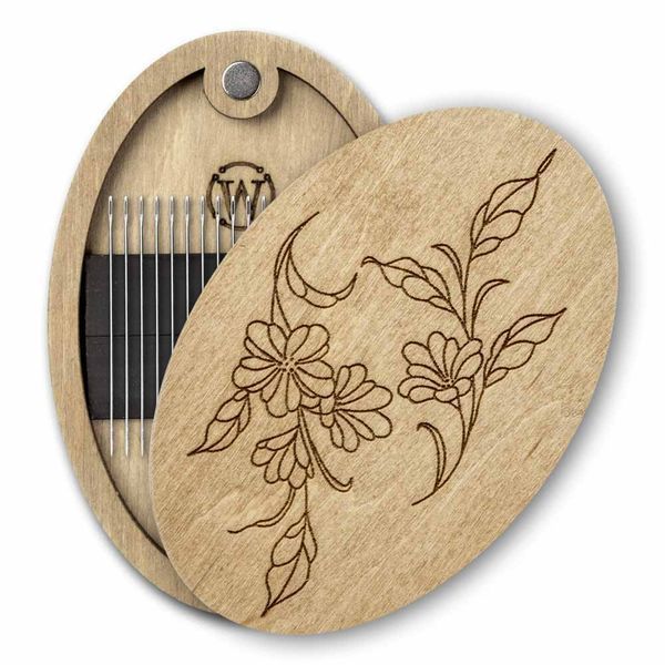Magnetic Needle Case Oval &ndash; &ldquo;Asters&rdquo; FLZB(N)-177