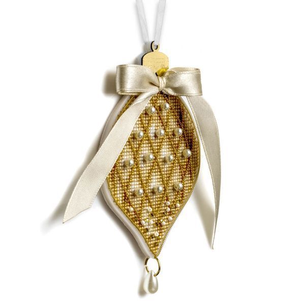 Plastic Cross-Stitch Kit &ndash; &ldquo;Christmas Ornament &ndash; Golden Pinecone&rdquo; FLX-136