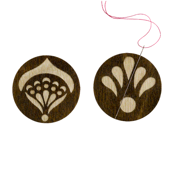 Needle Minder &ndash; &ldquo;Wooden, Double-Sided&rdquo; FLMH-043(W)