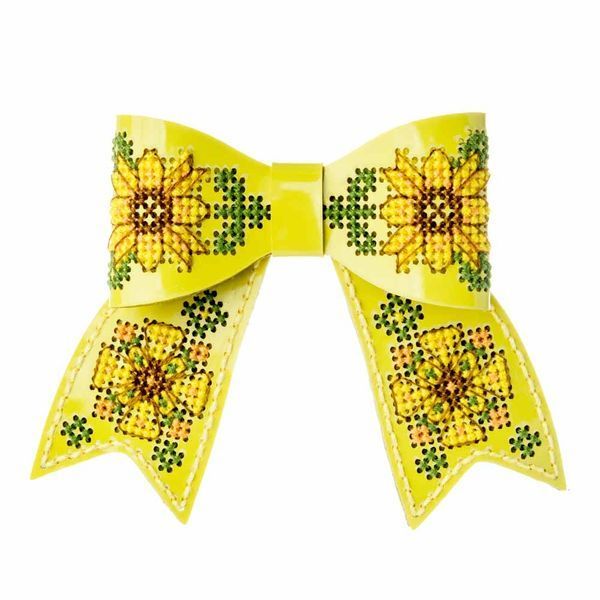 Faux Leather Thread Embroidery Kit &ndash; &ldquo;Hair Clip &ndash; Sunflowers&rdquo; FLHL-108 Yellow