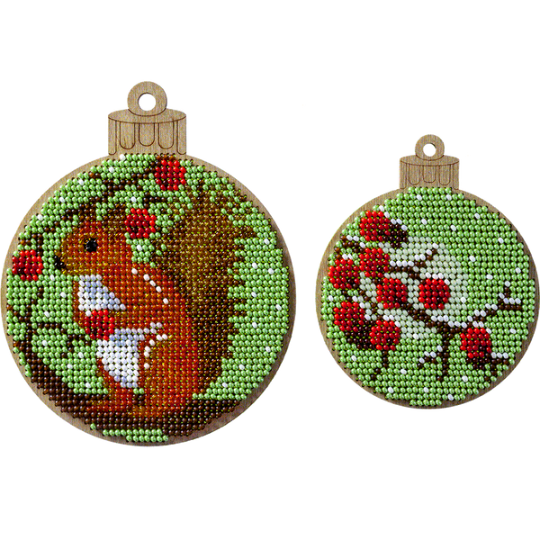 Wooden Bead Embroidery Kit &ndash; &ldquo;Christmas Ornament &ndash; Forest Rascal&rdquo; (2 pcs) FLK-306