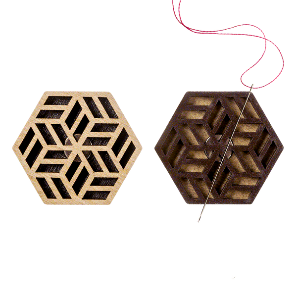 Needle Minder &ndash; &ldquo;Wooden, Double-Sided&rdquo; FLMH-055(W)