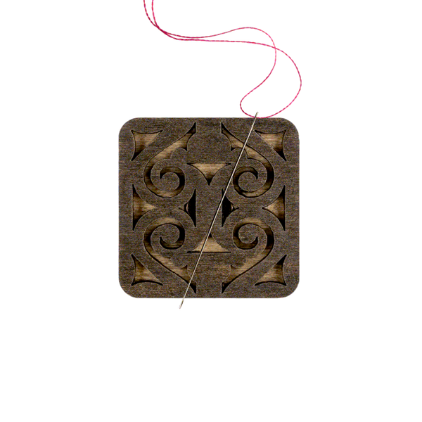 Needle Minder &ndash; &ldquo;Wooden, Single-Sided&rdquo; FLMH-083(W)