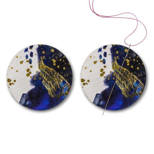 Needle Minder &ndash; &ldquo;Wooden, Double-Sided&rdquo; FLMH-090(W)