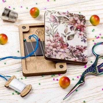 Magnetic Needle Case Rectangular &ndash; &ldquo;Flowers&rdquo; FLZB(N)-117