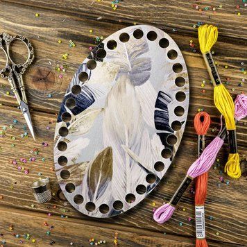 Floss Organizer &ndash; &ldquo;Feathers, Oval&rdquo; FLZ(P)-042