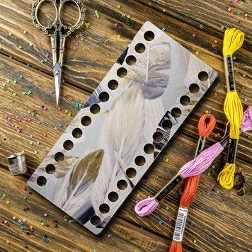 Floss Organizer &ndash; &ldquo;Feathers, Narrow Rectangular&rdquo; FLZ(P)-043