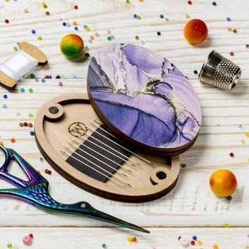 Magnetic Needle Case Oval &ndash; &ldquo;Purple Petals&rdquo; FLZB(N)-164