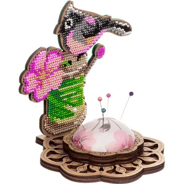 Wooden Bead Embroidery Kit &ndash; &ldquo;Needle Case &ndash; Bird With Flower&rdquo; FLK-477
