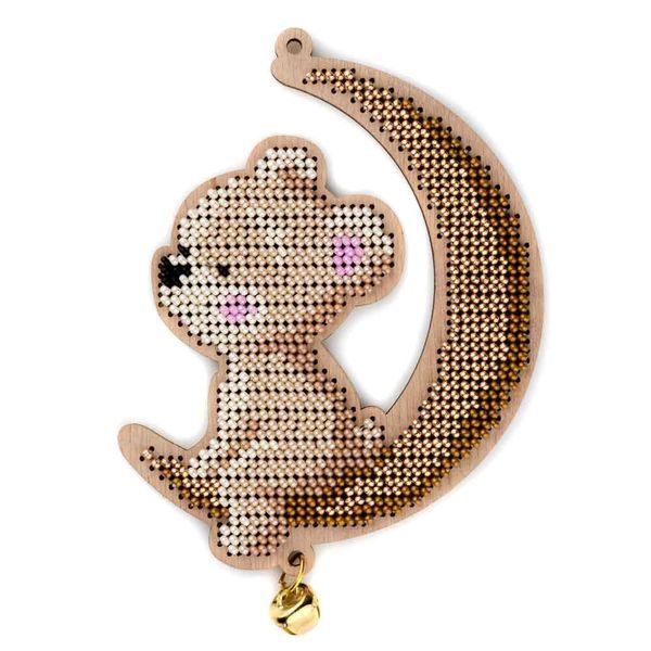 Wooden Bead Embroidery Kit &ndash; &ldquo;Moonlit Dreams &ndash; Bear&rdquo; FLK-509