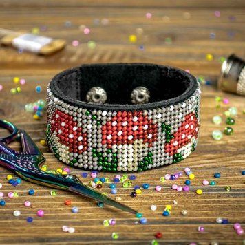 Faux Leather Bead Embroidery Kit &ndash; &ldquo;Bracelet&rdquo; (3 &times; 22 cm) FLBB-043 Black