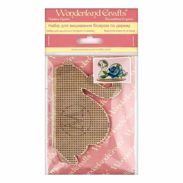 Wooden Bead Embroidery Kit &ndash; &ldquo;Swan&rdquo; FLK-110