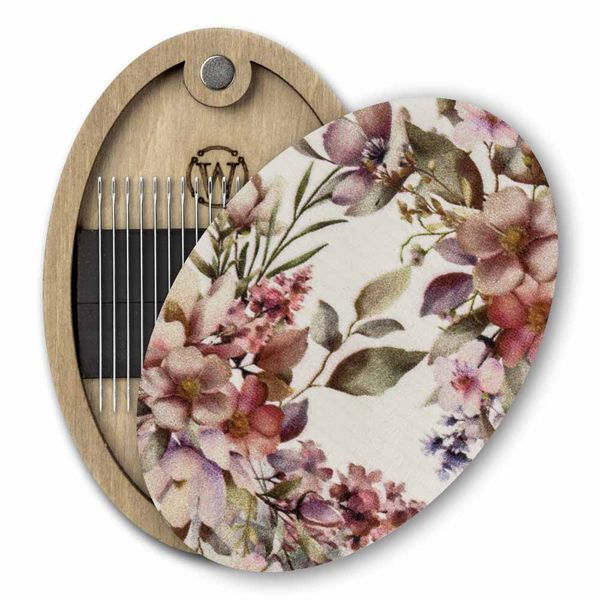 Magnetic Needle Case Oval &ndash; &ldquo;Flowers&rdquo; FLZB(N)-165