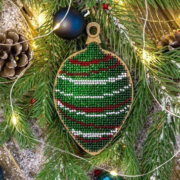 Wooden Bead Embroidery Kit &ndash; &ldquo;Christmas Ornament &ndash; Pinecone&rdquo; FLK-061